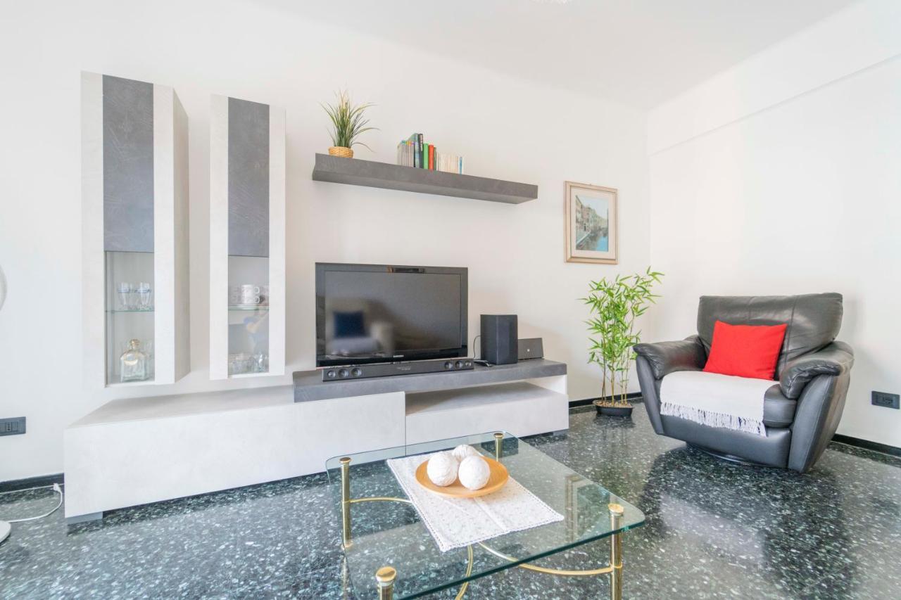 193 - Casa Via Della Chiusa - Centralissimo E Vicino Alla Baia Del Silenzio, Spiaggia E Mare 150M - Parcheggio Gratis Incluso E Aria Condizionata セストリ・レヴァンテ エクステリア 写真