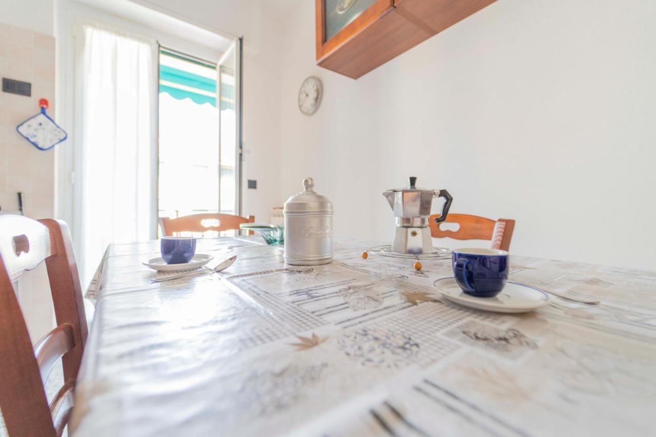 193 - Casa Via Della Chiusa - Centralissimo E Vicino Alla Baia Del Silenzio, Spiaggia E Mare 150M - Parcheggio Gratis Incluso E Aria Condizionata セストリ・レヴァンテ エクステリア 写真